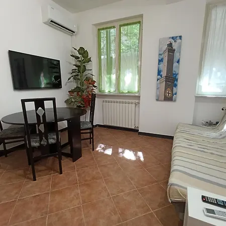 Casa Digione Con Posto Auto Apartment Genoa