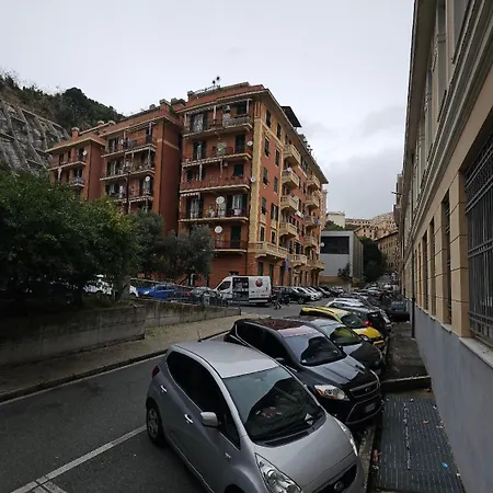 Casa Digione Con Posto Auto * Genua